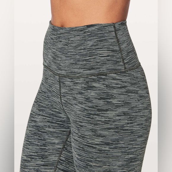 Lululemon Wunder Under Hi-Rise 7/8 Tight 25" - Wee Are From Space Black Slate - Picture 3 of 12